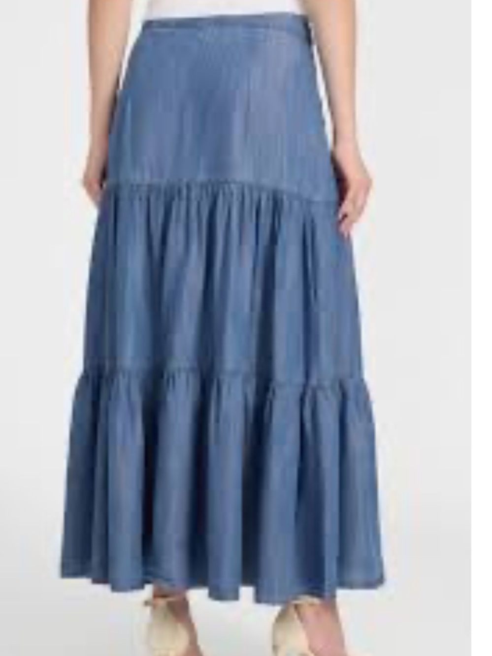 Lone Star | Tiered denim chambray maxi skirt.  Boho. Cowgirl. Medium. Essential